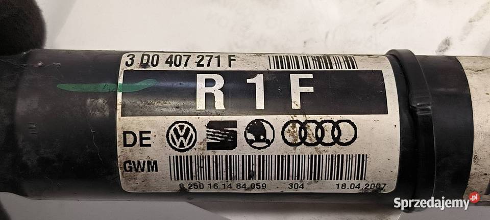 PÓŁOŚ PRAWA PRZÓD VOLKSWAGEN PHAETON 3D0407271F