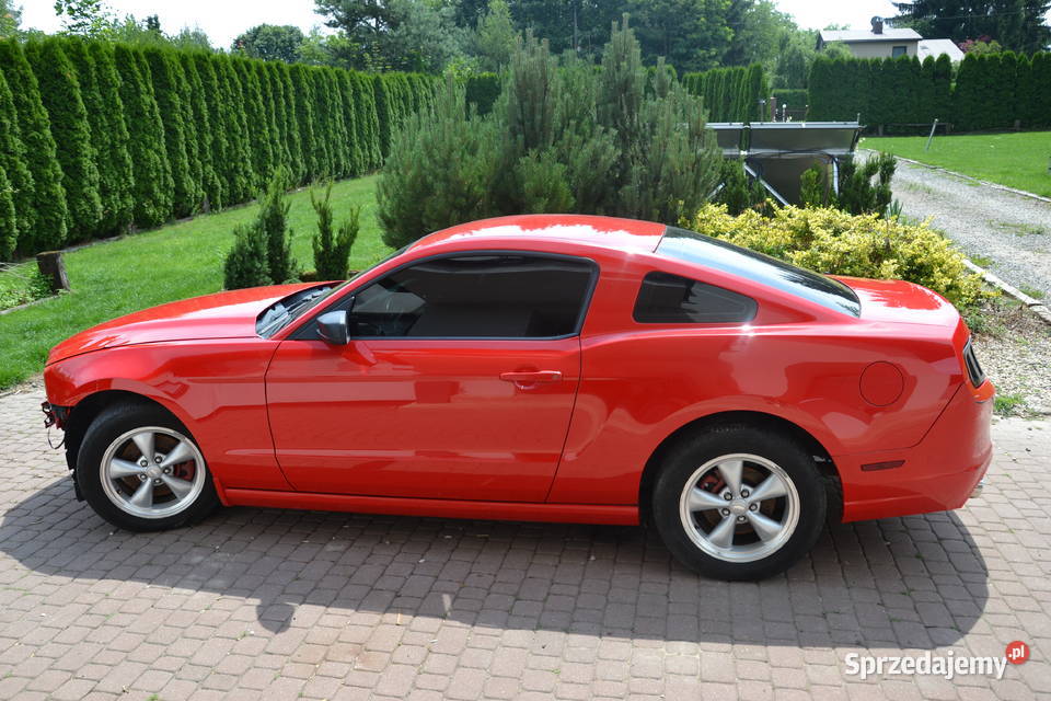 MANUAL Ford Mustang Coupe z 2014 z silnikiem 37 Marynin