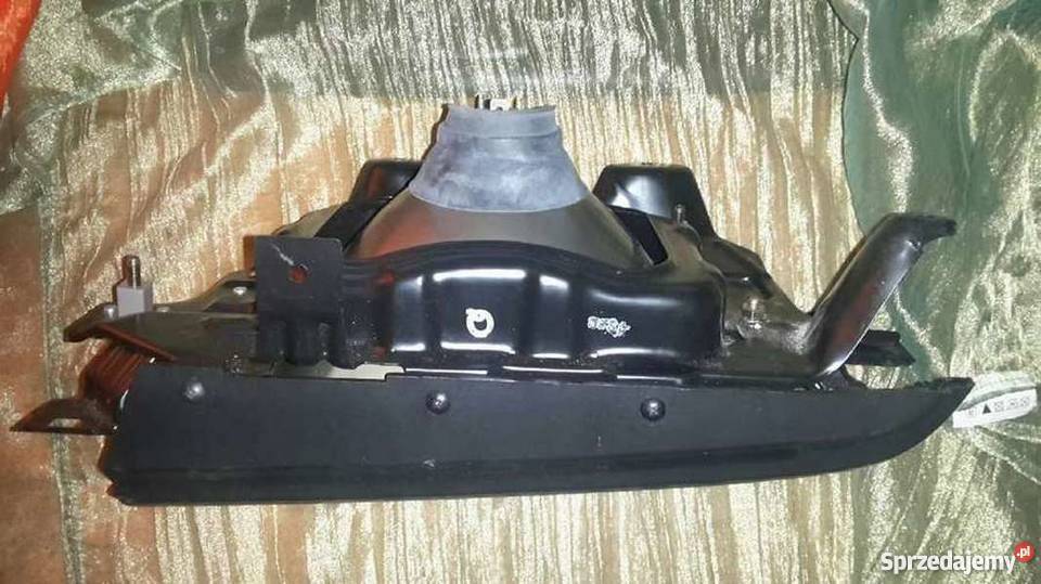 Nissan Sunny min B11 głównie oświetlenie przód Warszawa sprzedam