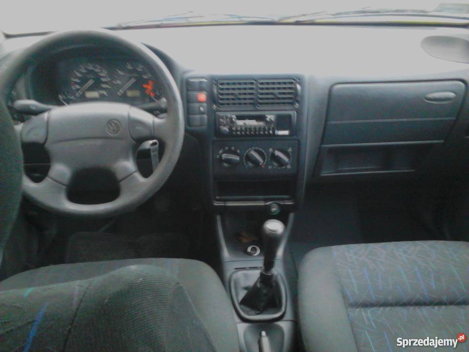 Zadbane bez korozji Volkswagen Polo Kombi 14 garażowany Staszów sprzedam