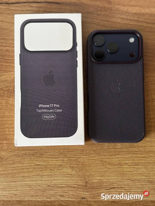 iPhone 17 Pro TechWoven Case Warszawa