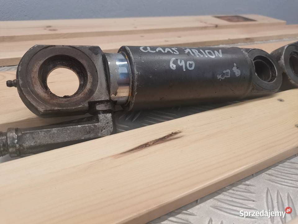 Cylinder hydrauliczny poziomowania osi Claas Wilkowo