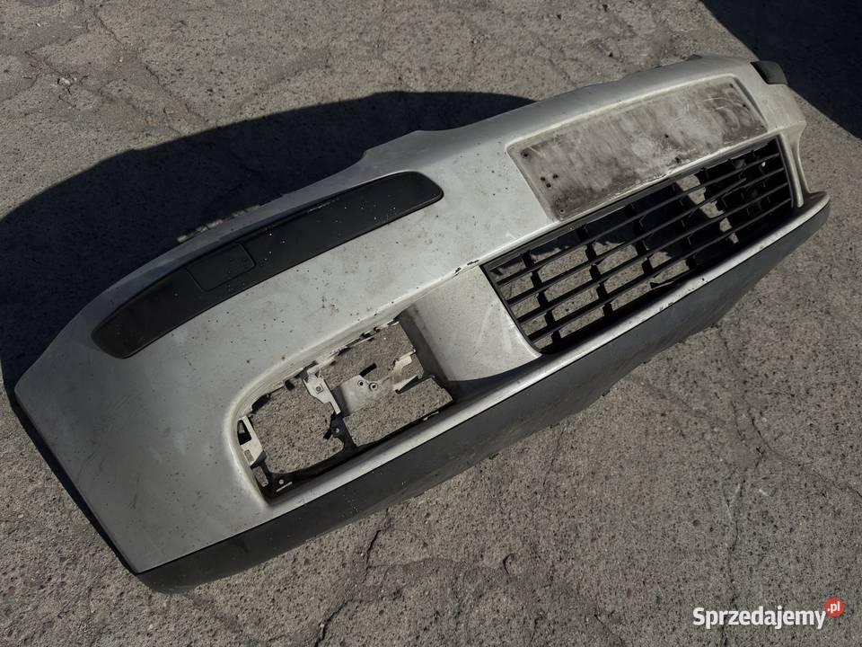 Zderzak volkswagen golf 5