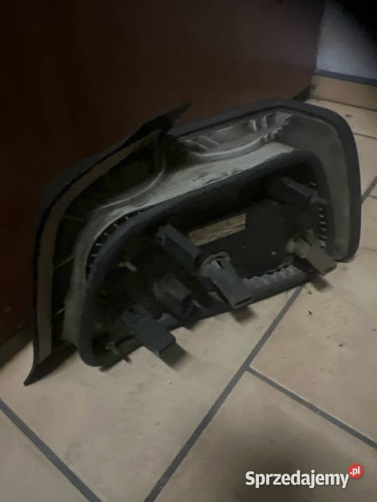 Lampa tyl lewa bmw e36 Margonin