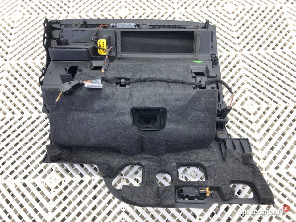 SCHOWEK PASAŻERA AUDI A4 B9 Kombi PÓŁKA DESKI