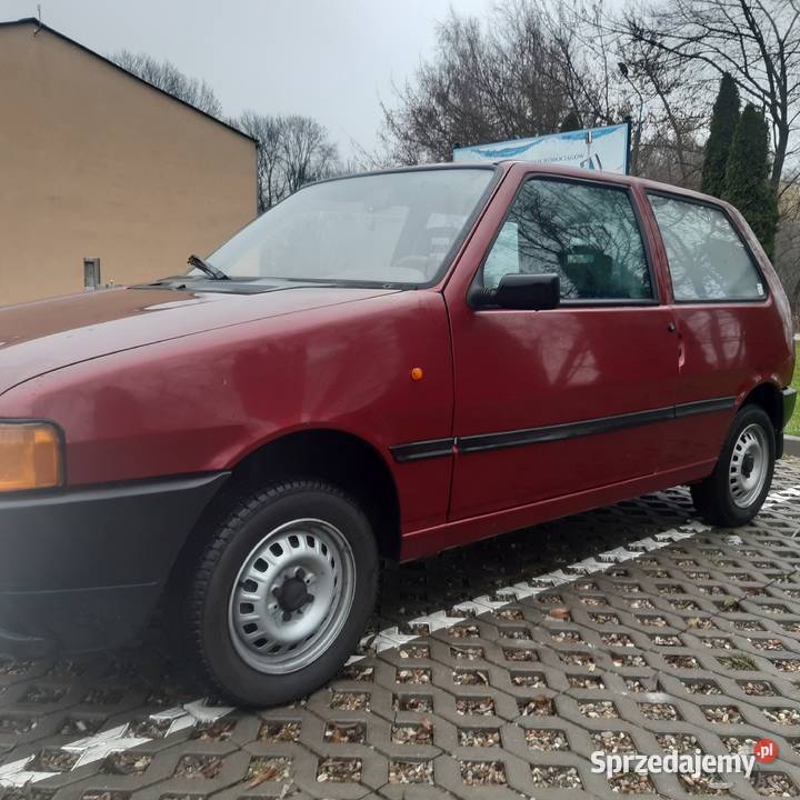 Fiat Uno bez korozji oplacony benzyna