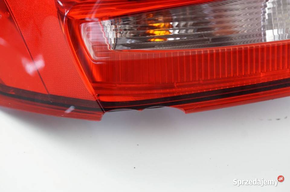 F1EB13405BC FOCUS ST LAMPA LEWA TYŁ Pozostałe Lipno