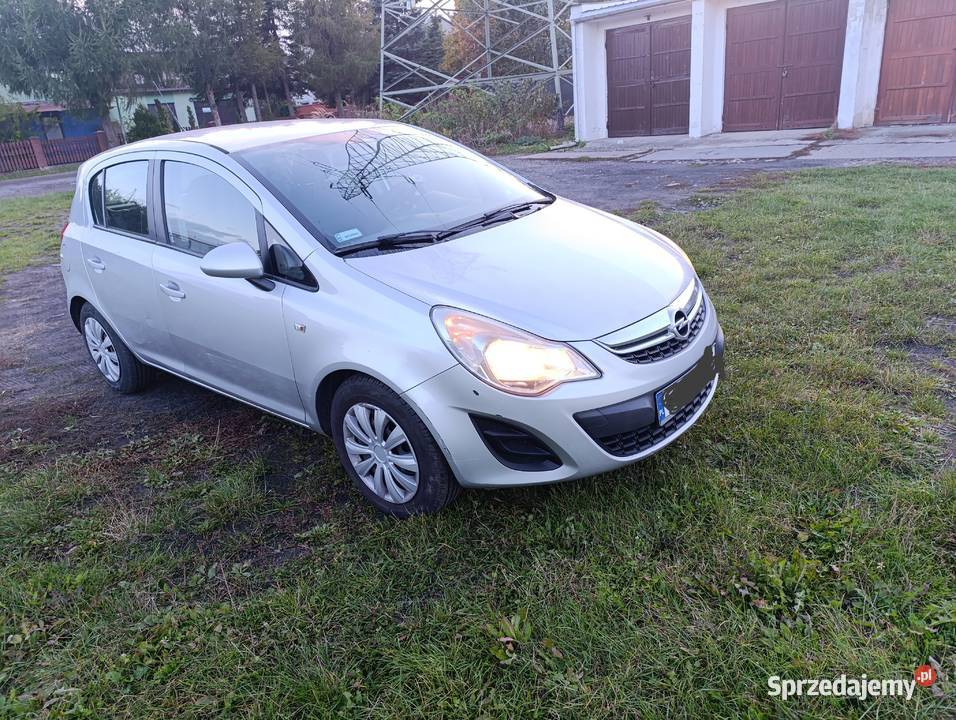Opel Corsa 13 D oszczędny długie opłaty 2012r Zamość