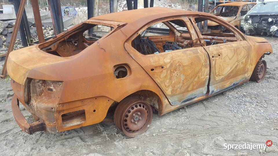 Skoda Octavia 2018 rok spalona zarejestrowana