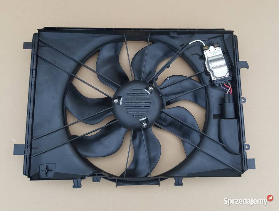 MERCEDES CKLASA W204 WENTYLATOR CHŁODNICY Ogrzewanie, wentylacja i klimatyzacja Trzciel