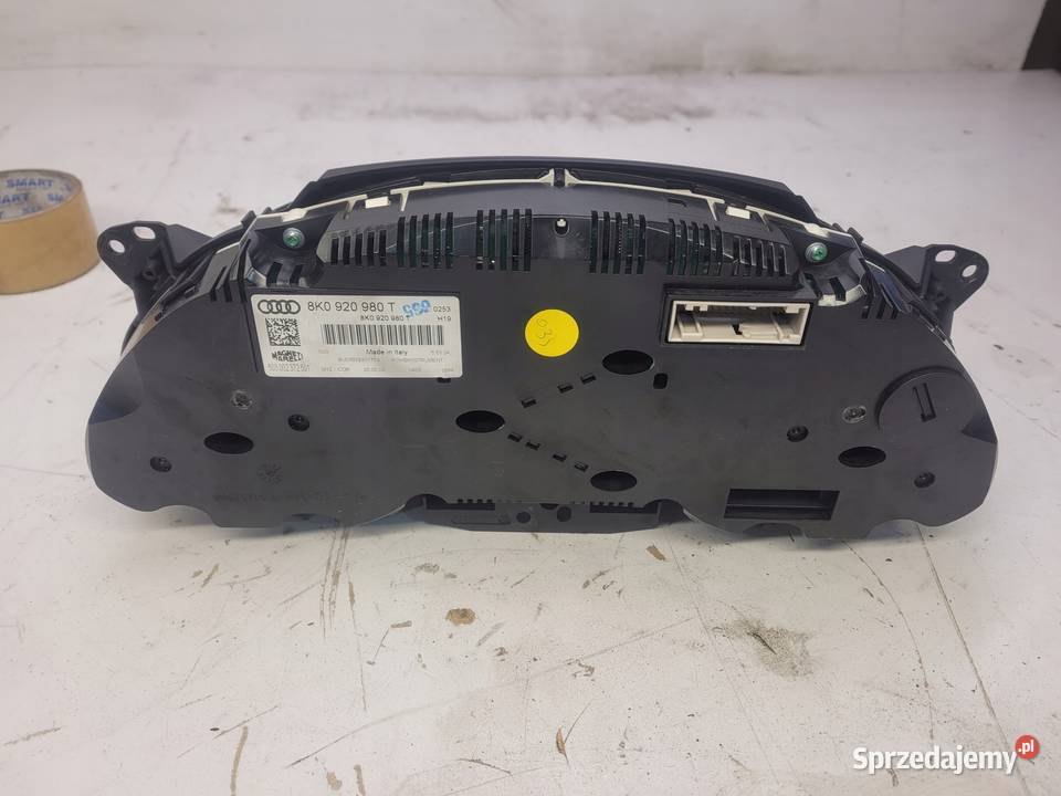 LICZNIK ZEGARY AUDI A4 B8 20 TDI 8K0920980T osobowe Przystajń