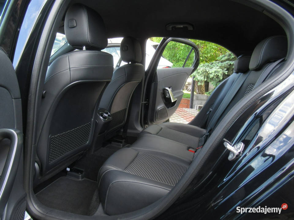 Mercedes A 200 BEZWYPADKOWY Duże ekrany czarny mazowieckie Warszawa