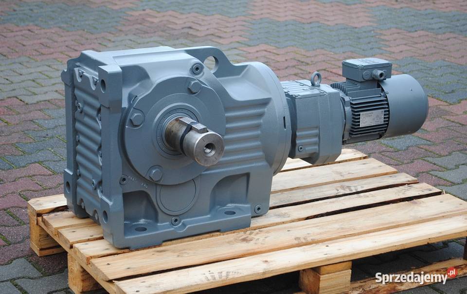 Motoreduktor kątowy 15kw 18obrmin z hamulcem SEW