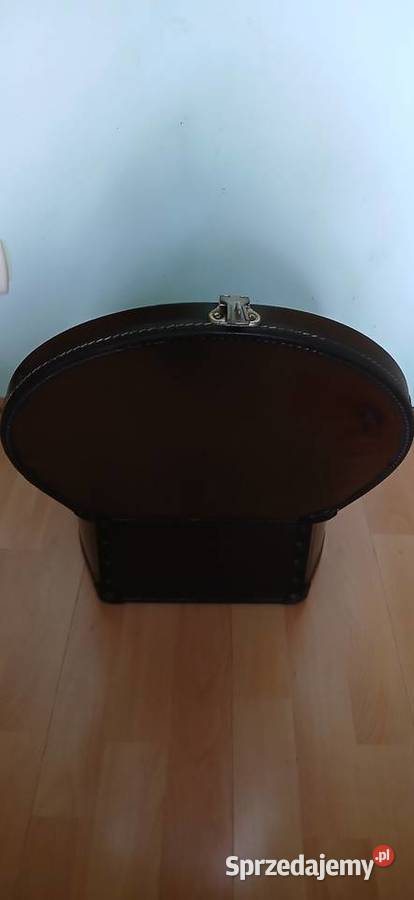 Stary kufer na kapelusze Kraków