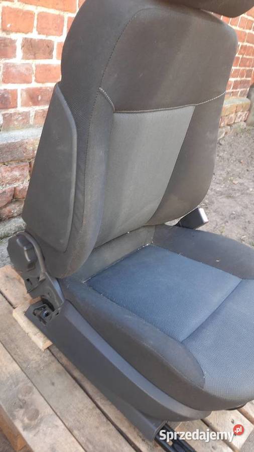 prawy fotel pasażera Opel Astra H III kombi Dębno