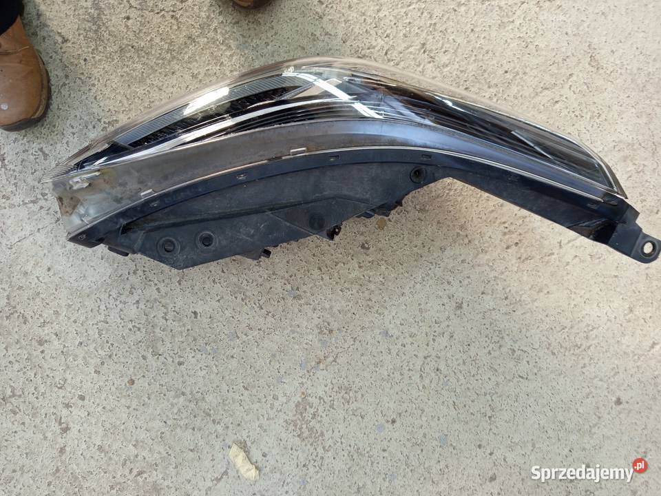 Reflektor prawy kia x ceed full LED orginal