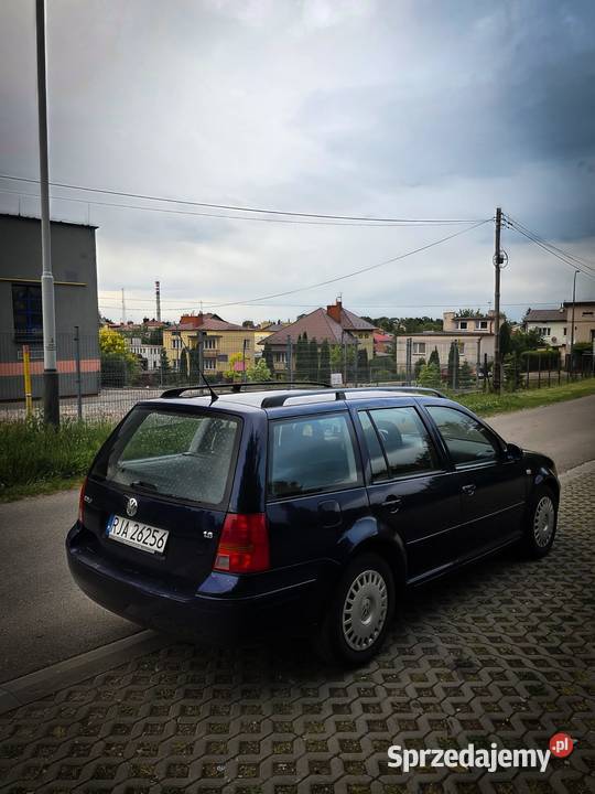 VW GOLF IV 16 SR CLIMATRONIC JEDEN WŁAŚCICIEL 1600cm3 Samochody osobowe podkarpackie Jarosław