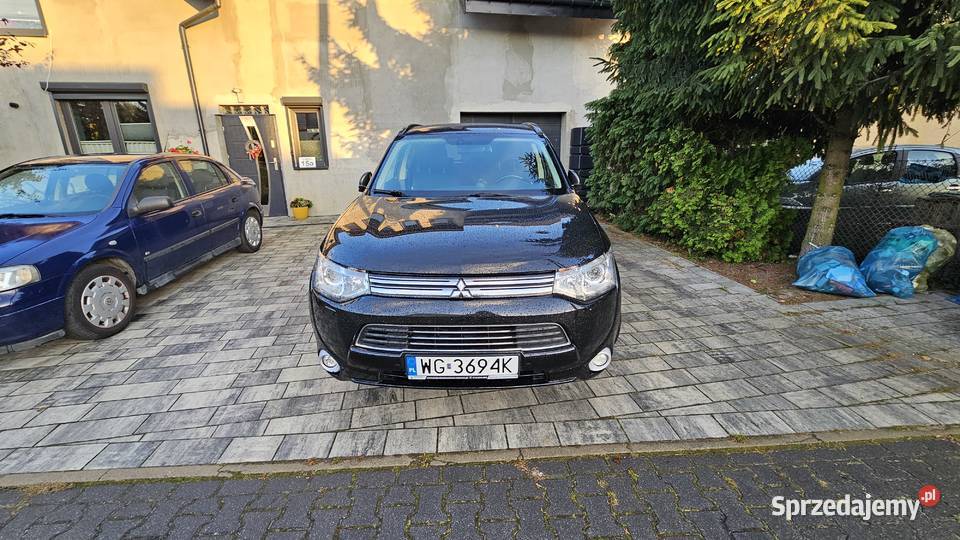 Sprzedam Mitsubishi Outlander phev III 2014r gniazdo SD Swarzędz