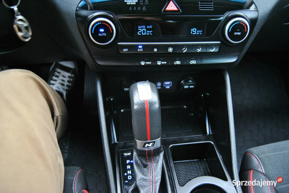 Hyundai Tucson 16CRDIHYBRID48 VKamera GPS ALU 19 isofix Modliborzyce