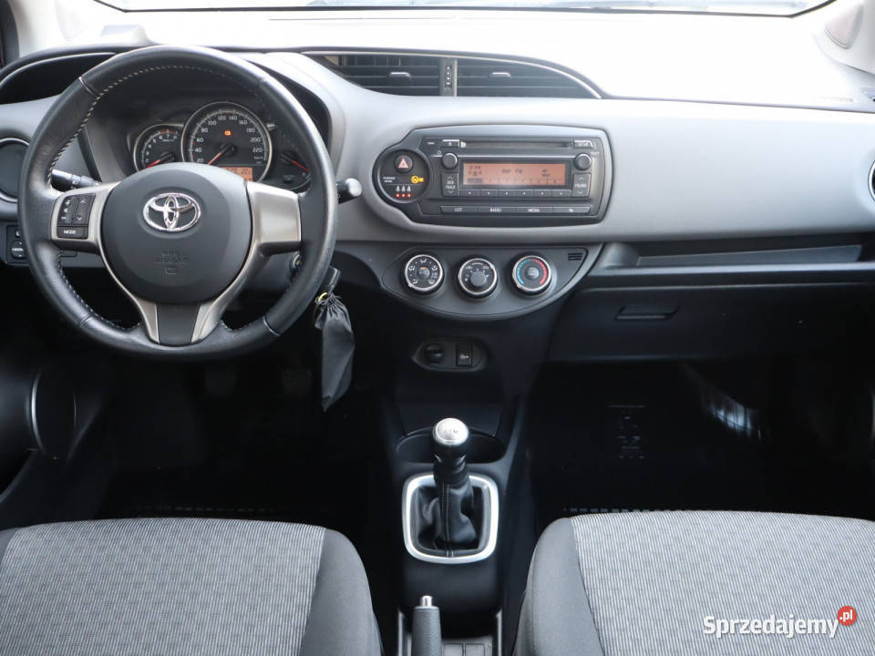 Toyota Yaris 10 VVTi manualna śląskie Katowice