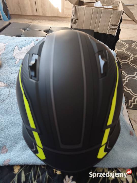 Kask motocyklowy CYRIL R1 czarny mat żółty neon Stoczki