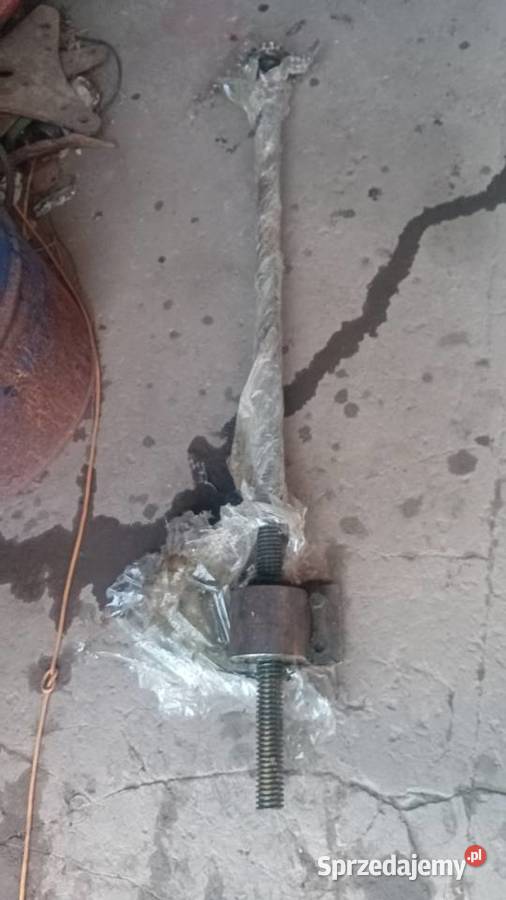 Śruba trapezowa z nakrętką do trak taśmowy Dryszczów