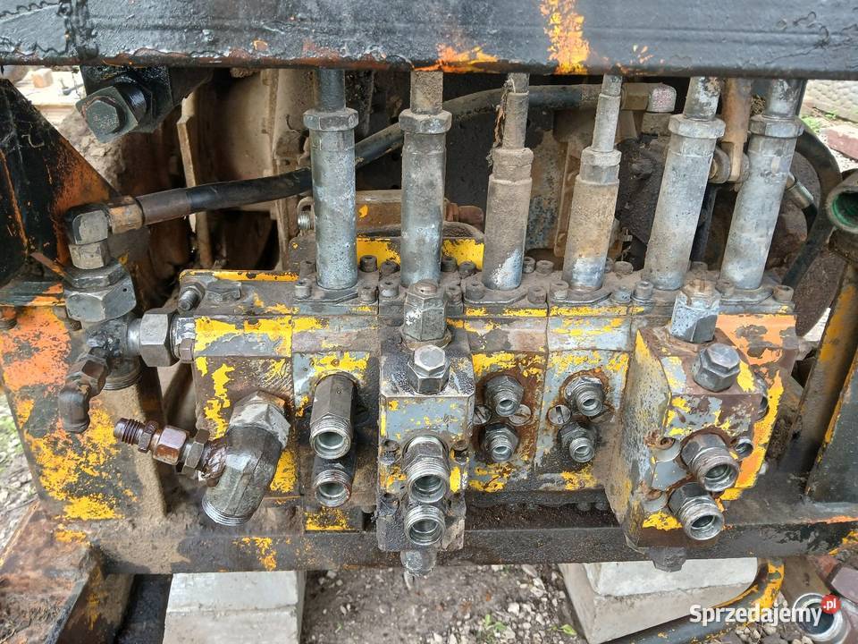 Koparko ładowarka Ostrowek K162 NK 0451b Cieszkowy