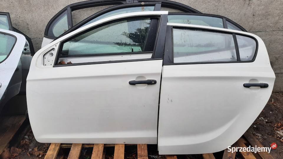 drzwi białe kompletne Hyundai i20 I 0814 prawe osobowe