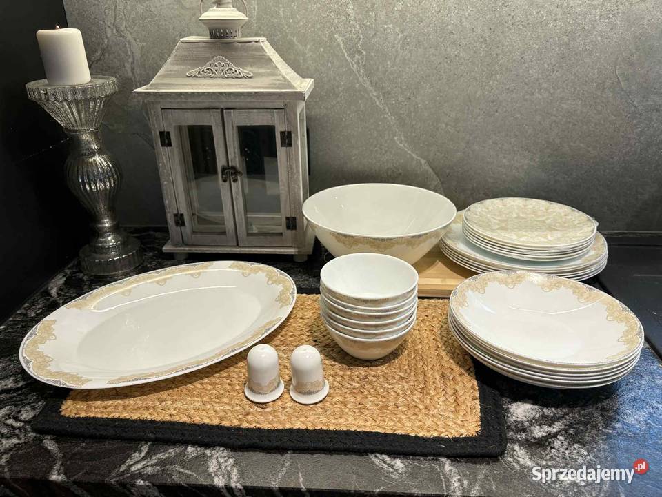 199 Serwis obiadowy 28 elementów Królewski Serwisy Zabrze