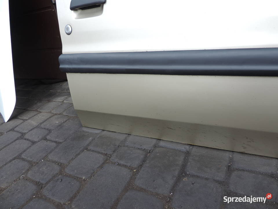 DRZWI PRAWY PRZÓD CITROEN SAXO 5D