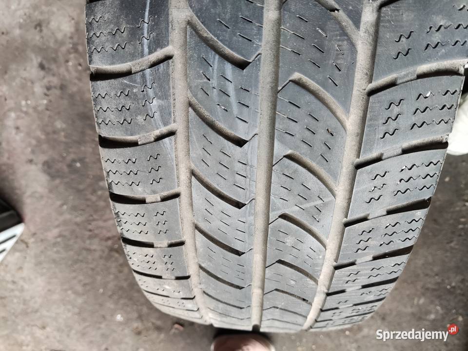 Opony 22565 R16 C Continental VancoWinter 2 Stan 16cale