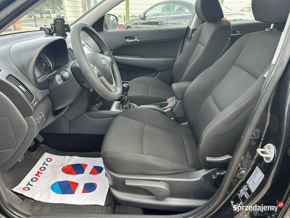 Hyundai i30 Automatyczna klimatyzacjaIsofixSalon