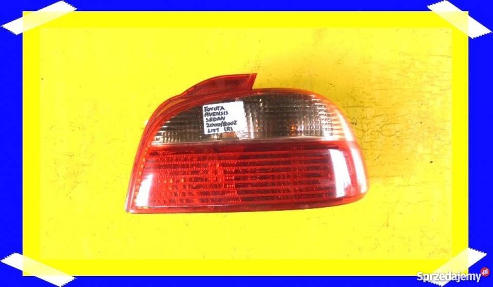 Toyota avensis sedan 2000 02 lift lampa tył