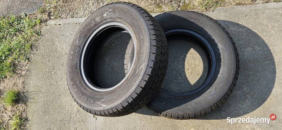 Opony zimowe Goodyear UltraGrip Głowienka