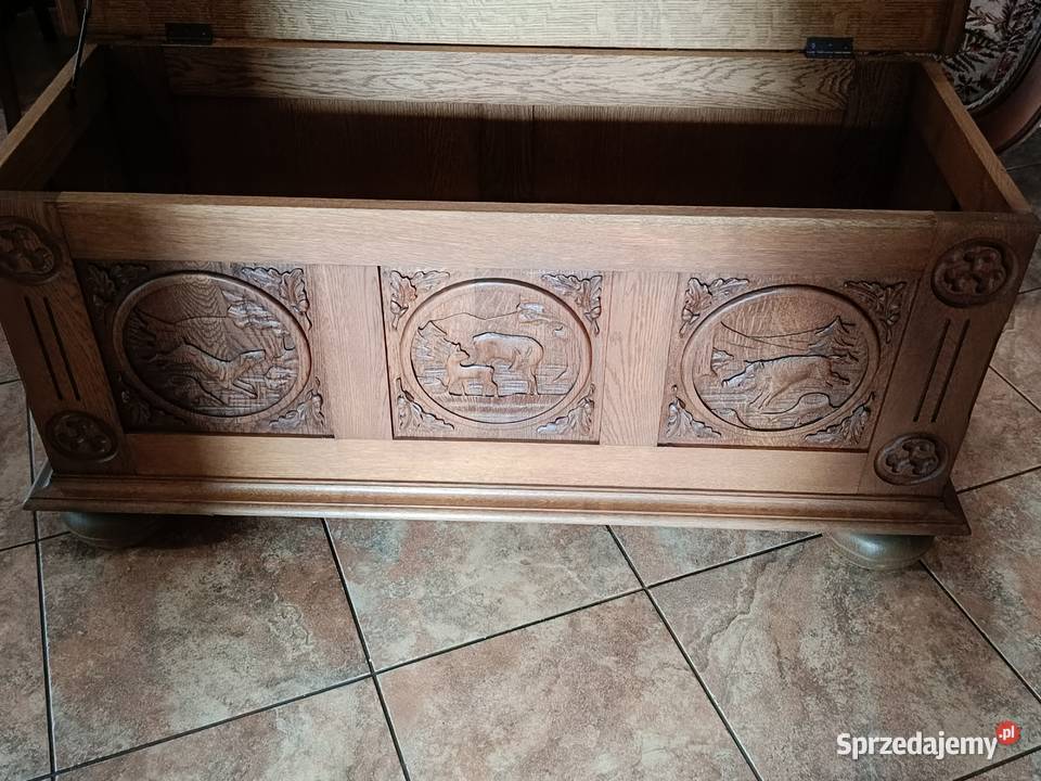 Skrzynia drewniana rzeźbiona sprzedam