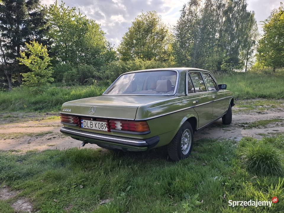 Mercedes W123 Beczka 240 Lubań