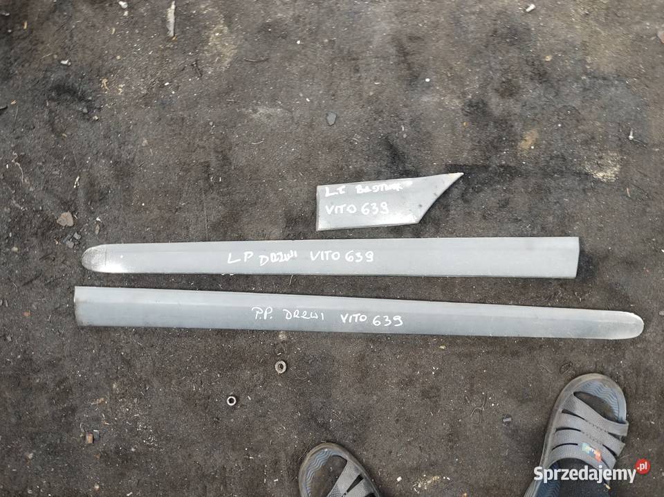 MERCEDES VITO 639 VIANO listwa drzwi błotnika