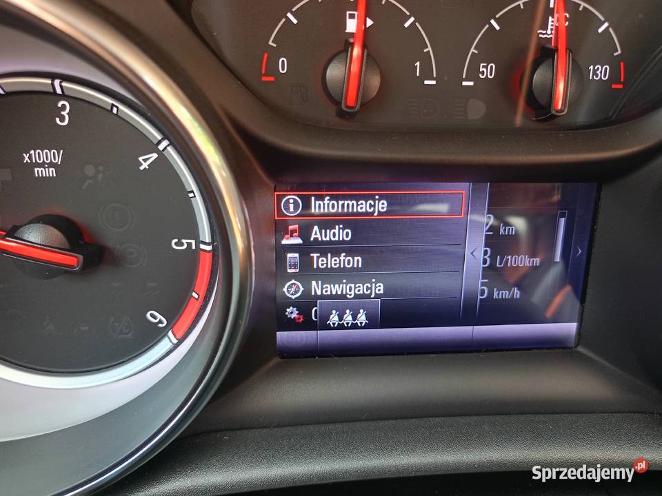 Opel Astra Sports Tourer z 2018 srebrny