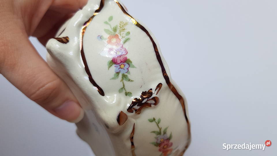 Sygnowane ceramiczne puzderko bombonierka w Pozostałe Dąbrowa Górnicza