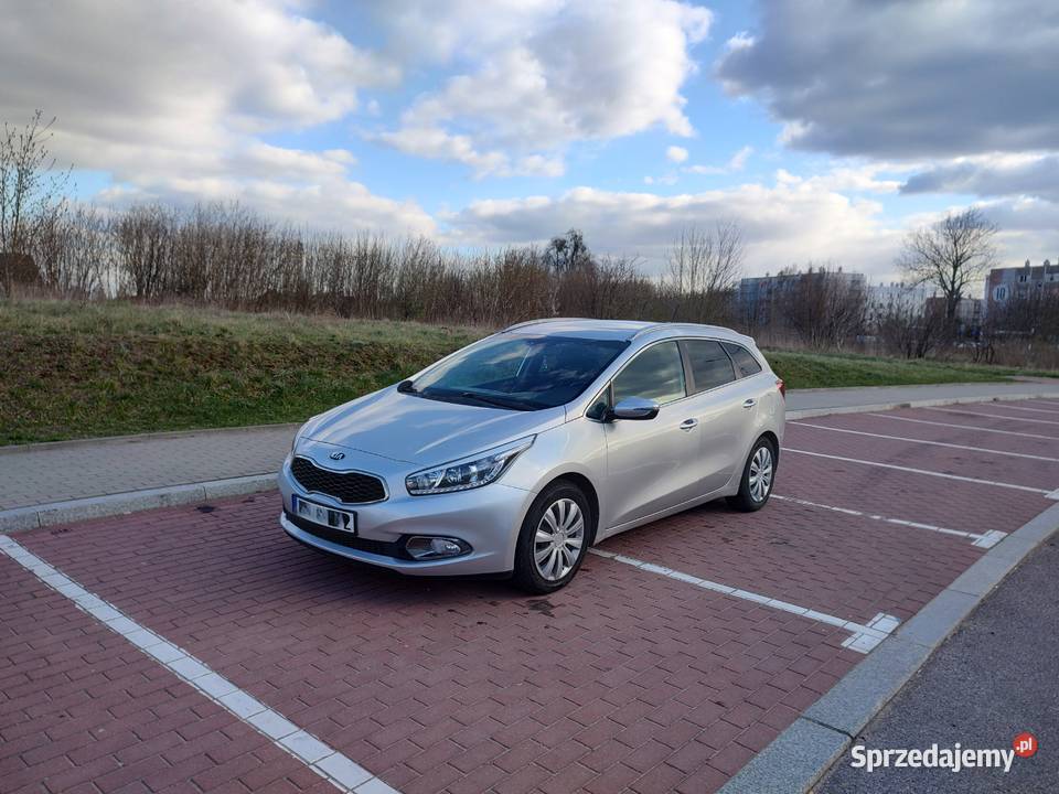 Kia Ceed kombi niski przebieg bogate wyposażenie Cee'd Łomża sprzedam