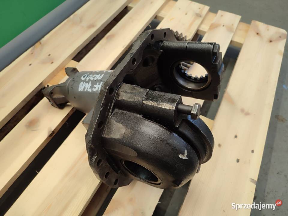 Dyferencjał Massey Ferguson Dana 4348687M93 Pozostałe