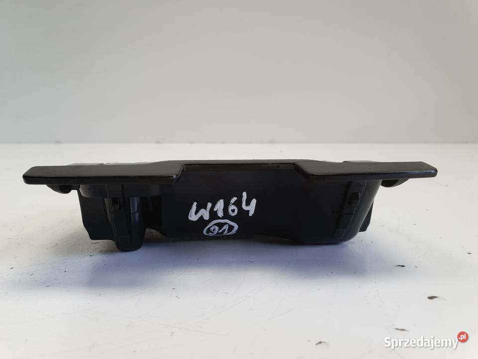 Mercedes ML W164 POPIELNICZKA A1648130094 Rudka