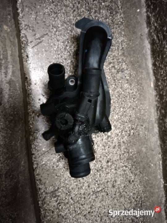 Obudowa termostatu peugeot citroen 16 vti Rok produkcji 2008 Nisko