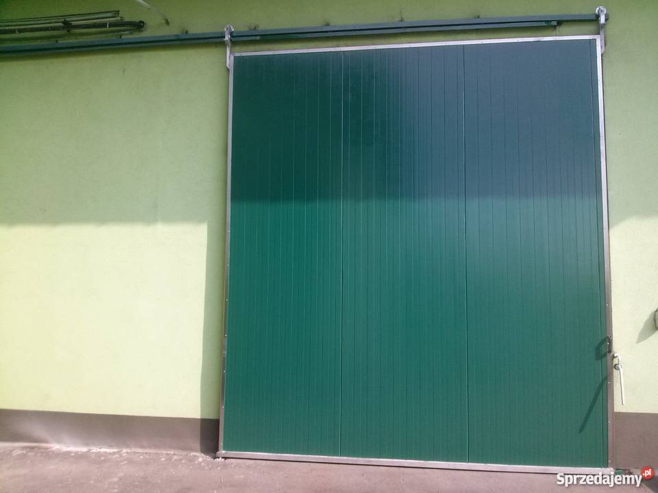 Drzwi z płyty warstwowej Sobienie-Jeziory