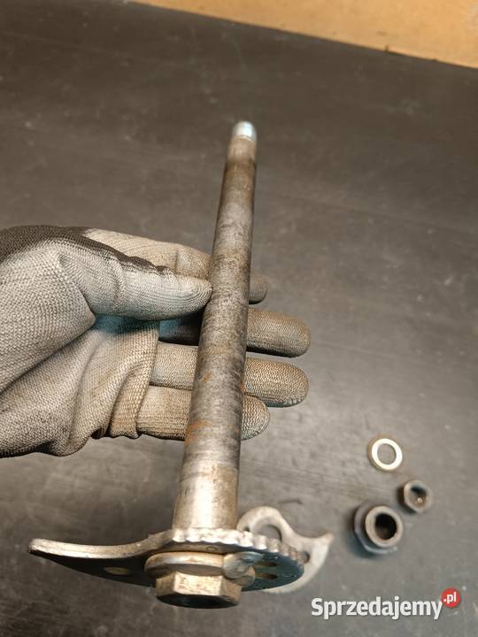 Oś ośka koło tył napinacz dystans koła części małopolskie Gołaczewy sprzedam