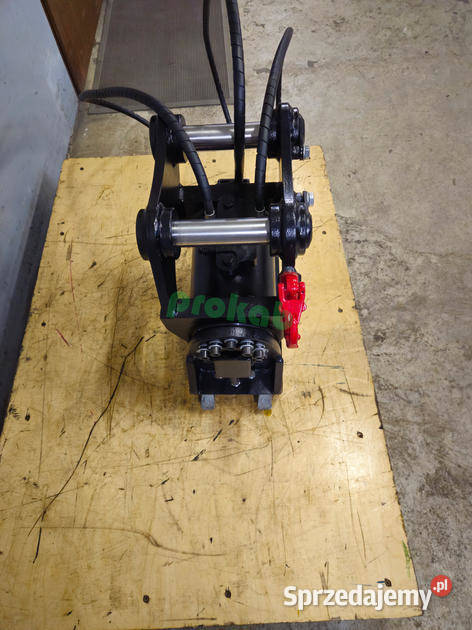 Szybkozłącze wychylne z zamkiem hydraulicznym mazowieckie