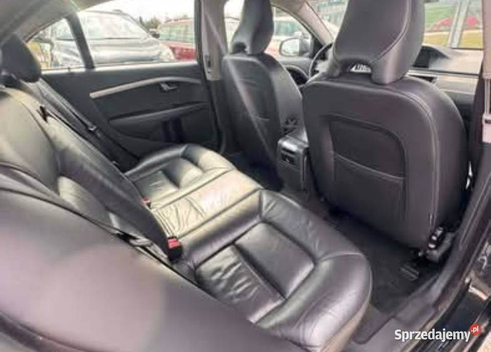 Volvo S80 215 Skóra ksenony klima Alufelgi 260000km Kutno