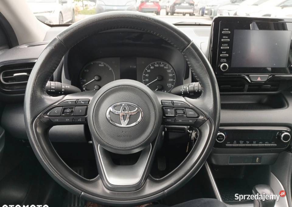 Toyota yaris hybryda krajowy bezwypadkowy ABS