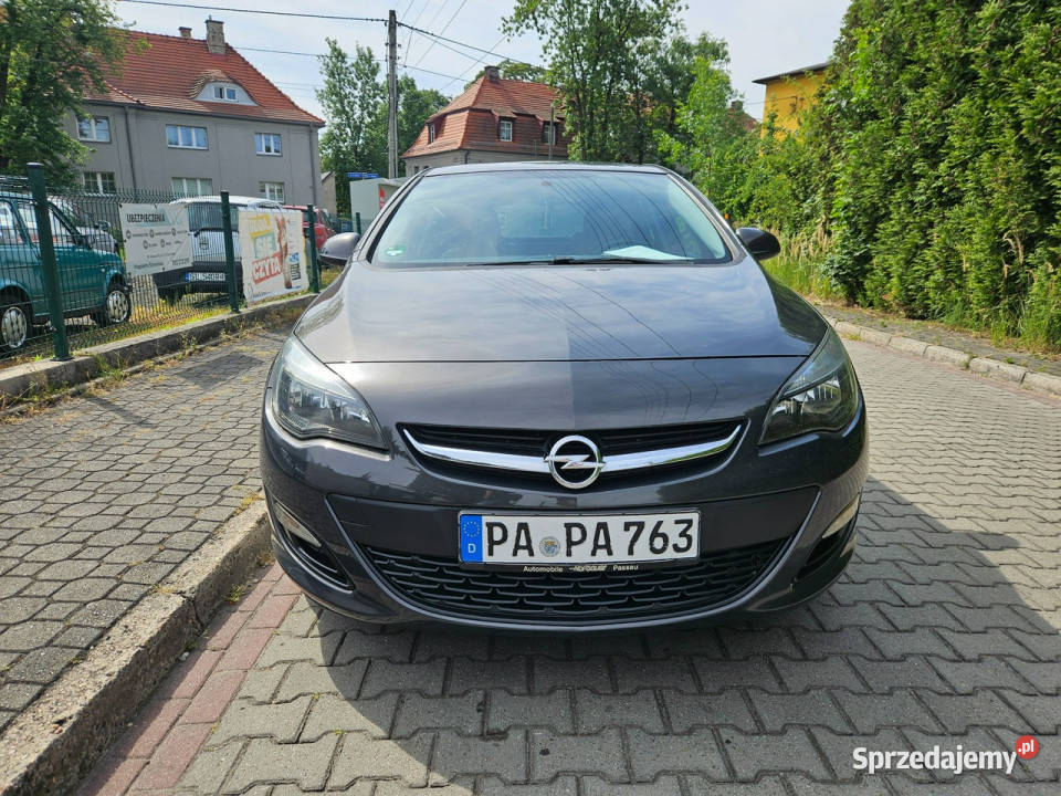 Opel Astra 1 właściciel Klimatyzacja Tempomat immobilizer