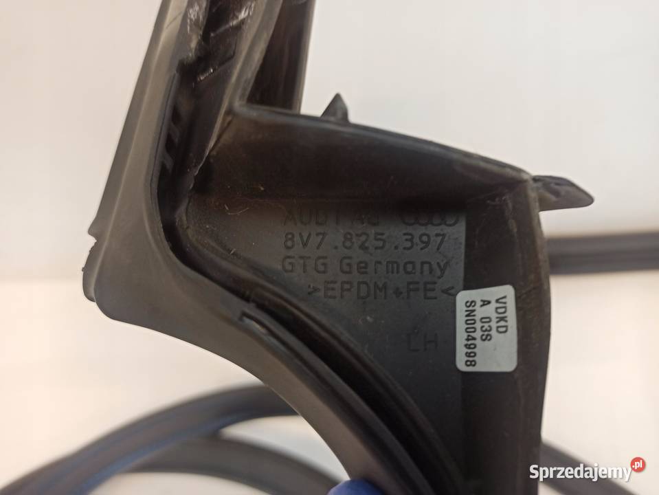 USZCZELKA DACHU AUDI A3 8V CABRIO 8V7825397A dolnośląskie